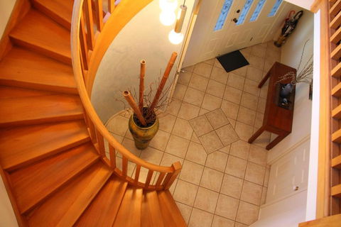 Cloud 9 Cliff Top Eagle Heights - Accommodation Batemans Bay 1