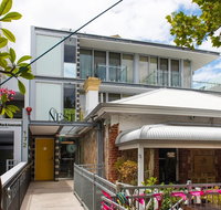 Stylish Room - Enjoy City Views on Rooftop Terrace - Accommodation Batemans Bay