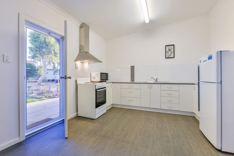 Getaway Villas Unit 38 4 - Accommodation Batemans Bay 2