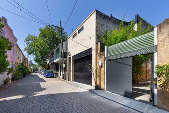 Ultimo 1 Bed. Furnished House W Parking - Accommodation Batemans Bay 0