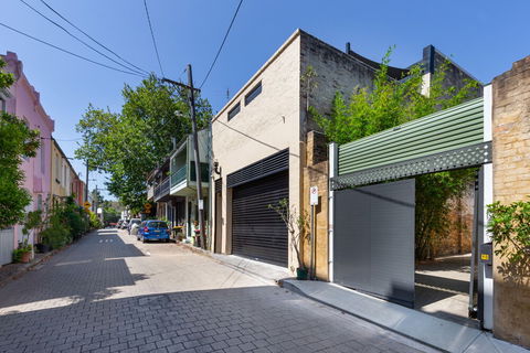 Ultimo 1 Bed. Furnished House W Parking - Accommodation Batemans Bay 1