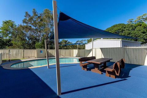 WaterviewsPool Wifi Its All Here ! Welsby Pde Bongaree - Accommodation Batemans Bay 7