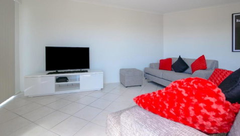 Explorer Cove Unit 6 31 Kennedy Pde - Accommodation Batemans Bay 1