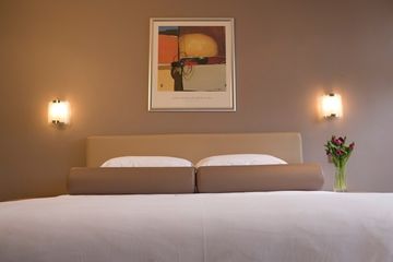 Easystay Studio Apartments - Accommodation Batemans Bay 1