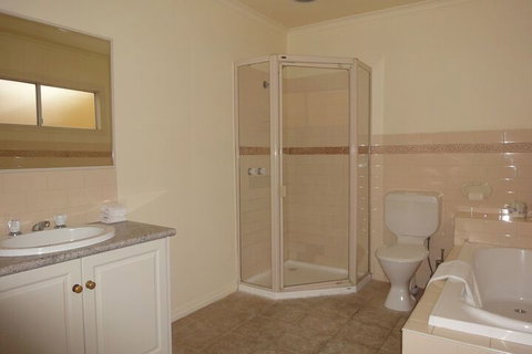 Moonee Valley Views Apartments - Accommodation Batemans Bay 7