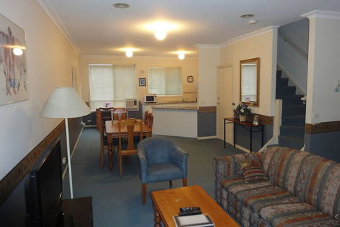 Moonee Valley Views Apartments - Accommodation Batemans Bay 5