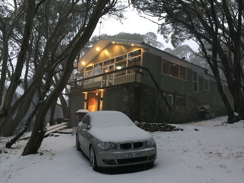 Amber Lodge Mt Buller - Hostel - Accommodation Batemans Bay 1