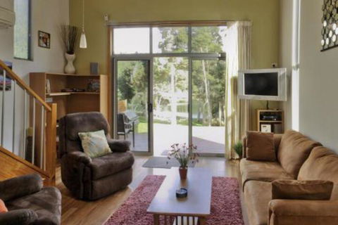 Ulverstone River Retreat - Accommodation Batemans Bay 6
