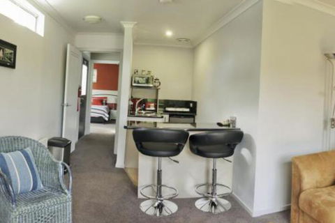 Ulverstone River Retreat - Accommodation Batemans Bay 4