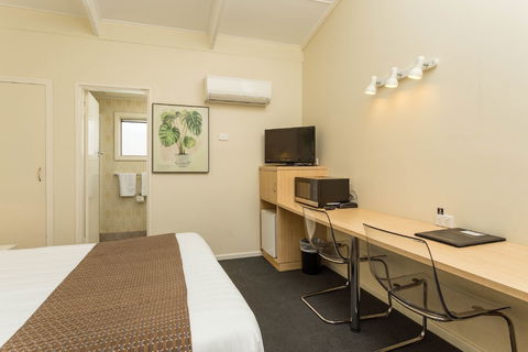 Club Motel - Accommodation Batemans Bay 6