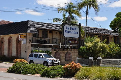 In Town Motor Inn - Accommodation Batemans Bay 0