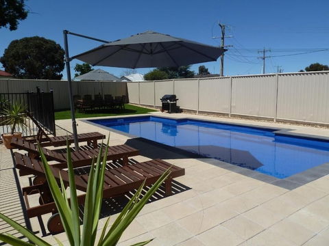 Ploughmans Motor Inn - Accommodation Batemans Bay 5