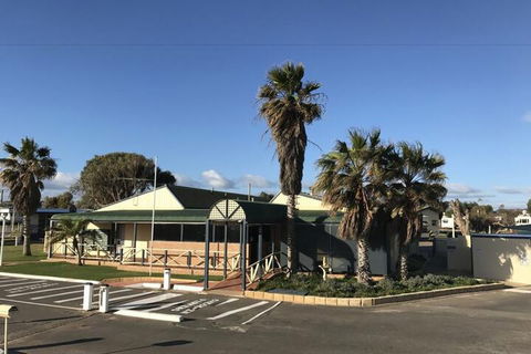 Sunset Beach Holiday Park - Accommodation Batemans Bay 1