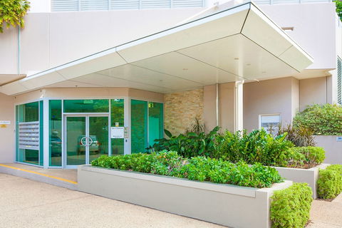 Beachlife Holiday Apartments - Accommodation Batemans Bay 0