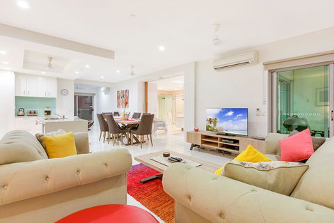 Beachlife Holiday Apartments - Accommodation Batemans Bay 6