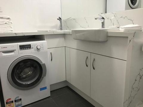 Byron Beach Flats - Accommodation Batemans Bay 5