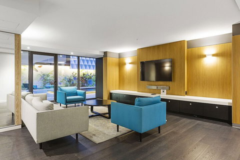 LAURENT Views Of MCG & Yarra River + Fed Square - Accommodation Batemans Bay 6