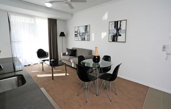 Under The Townsville Sun (694I) - Accommodation Batemans Bay 5