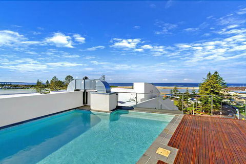 Coast Luxury Apartment 32 - Accommodation Batemans Bay 1