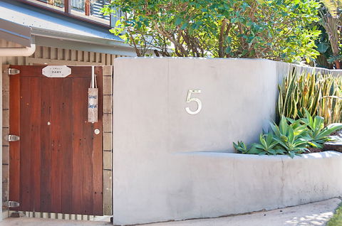 A PERFECT STAY - The Hawk At Wategos - Accommodation Batemans Bay 0