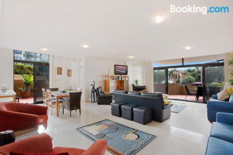 Crystal Views Unit 4 - Accommodation Batemans Bay 5