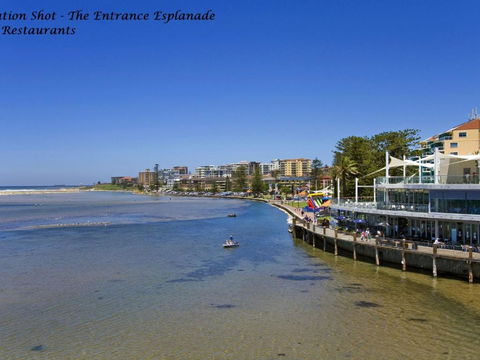 Waterfront Unit Unit 3 - Accommodation Batemans Bay 5