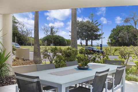 The Palms 1 At Clarkes Beach - Accommodation Batemans Bay 2