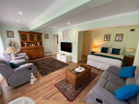 Curtis Falls Apartment - Accommodation Batemans Bay 4