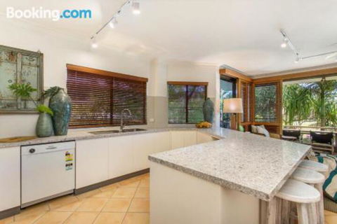 2 / 66 Lawson Street Byron Bay Koranba - Accommodation Batemans Bay 1