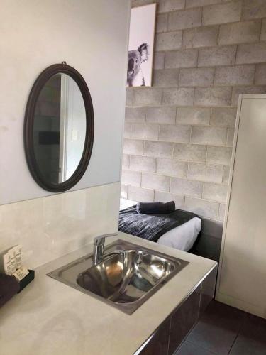 Granite Belt Cabins - Accommodation Batemans Bay 6