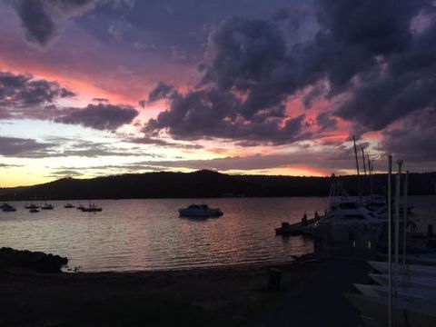 Salty Kisses Holiday House - Accommodation Batemans Bay 1