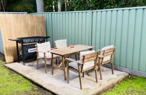 Salty Kisses Holiday House - Accommodation Batemans Bay 3
