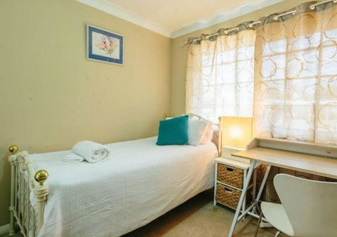 Comfortable Outdoor Entertaining Lake Walks - Accommodation Batemans Bay 1