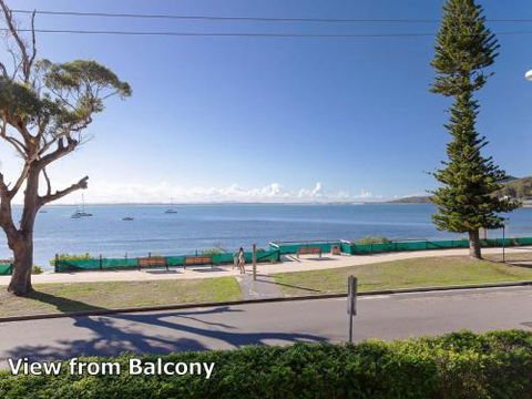 2 Shoal Towers 11 Shoal Bay Rd Across The Road To Beautiful Shoal Bay Beach - Accommodation Batemans Bay 1