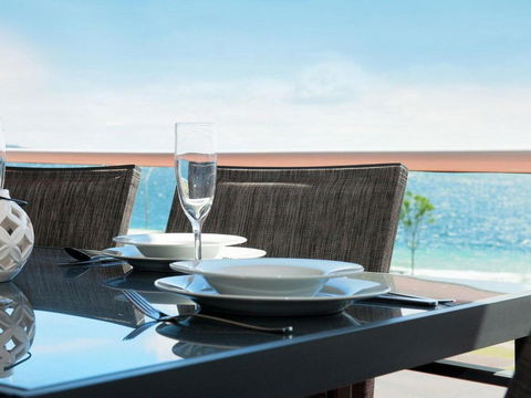 6 FLORENTINE 11 COLUMBIA CLOSE STUNNING UNIT WITH SENSATIONAL VIEWS - Accommodation Batemans Bay 6