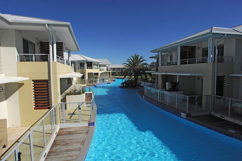 Pacific Blue 505-265 Sandy Point Road - Accommodation Batemans Bay 3