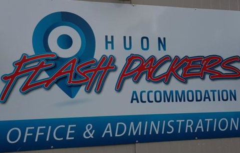 Huon Flash Packers - Accommodation Batemans Bay 0