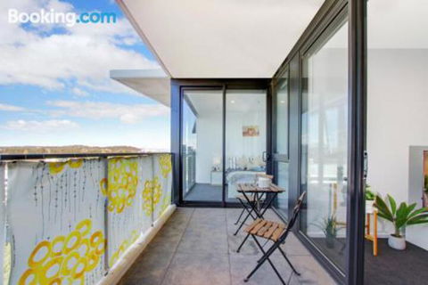 Cozy Homely Apartment CBR Central - Accommodation Batemans Bay 2