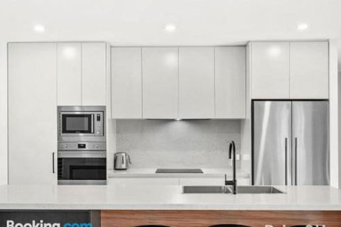 Modern Family Retreat 12 Minell Close - Accommodation Batemans Bay 0