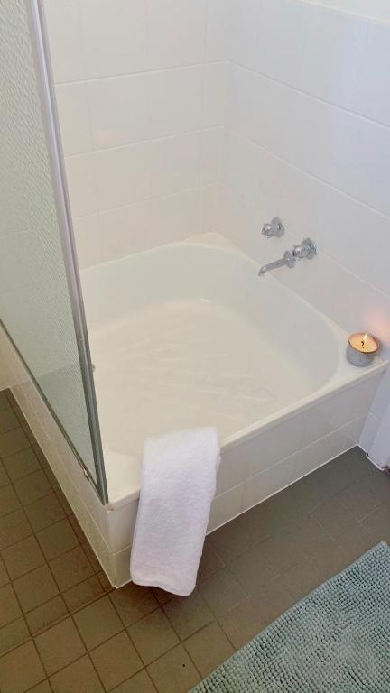 Honey At KI - Accommodation Batemans Bay 2