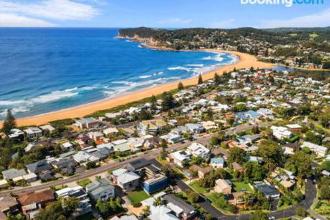 Beachfront Delight 14b Bareena Avenue - Accommodation Batemans Bay 0