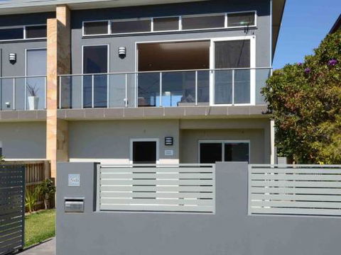 KIAMA SUNRISE Kiama & Surrounds 4pm Check Out Sundays - Accommodation Batemans Bay 0