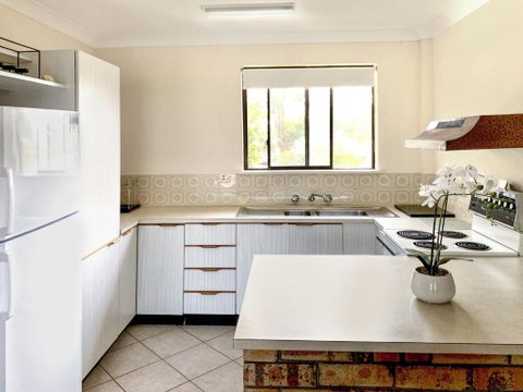 Fairburn Apartment 6 - Accommodation Batemans Bay 4