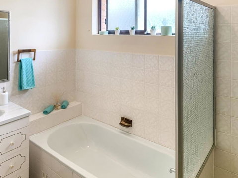 Fairburn Apartment 6 - Accommodation Batemans Bay 2