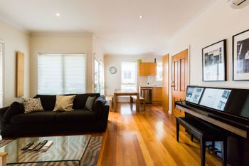 KIM 2BDR West Melbourne Apartment - Accommodation Batemans Bay 2