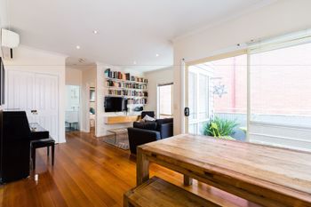 KIM 2BDR West Melbourne Apartment - Accommodation Batemans Bay 5