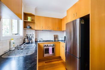 KIM 2BDR West Melbourne Apartment - Accommodation Batemans Bay 4