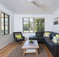 Blue Swimmer 33 Danalene Parade - Accommodation Batemans Bay