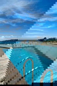 Beach Suites Byron Bay - Accommodation Batemans Bay 3