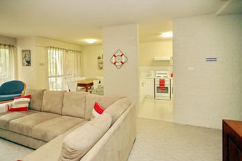Bay Parklands Unit 66 / 2 - Accommodation Batemans Bay 2